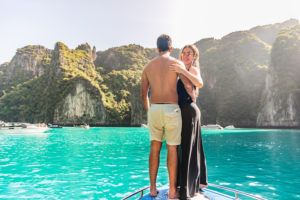 speedboat-koh-phi-phi-lagoon-couple