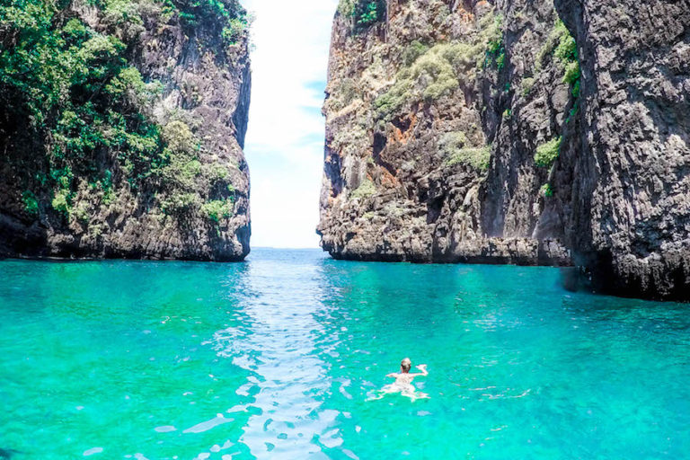 speedboat-koh-phi-phi